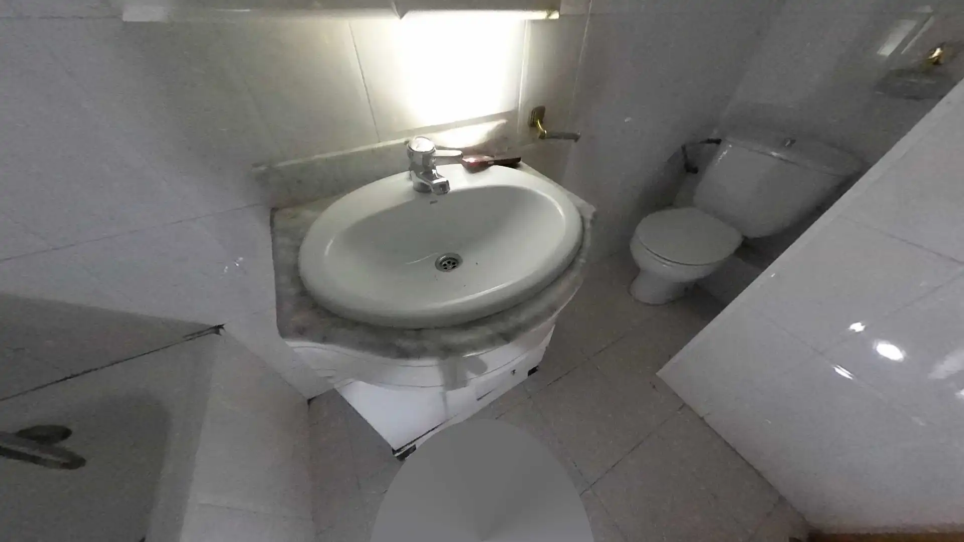 Badezimmer von Wohnung zum Verkauf in L'Hospitalet de Llobregat