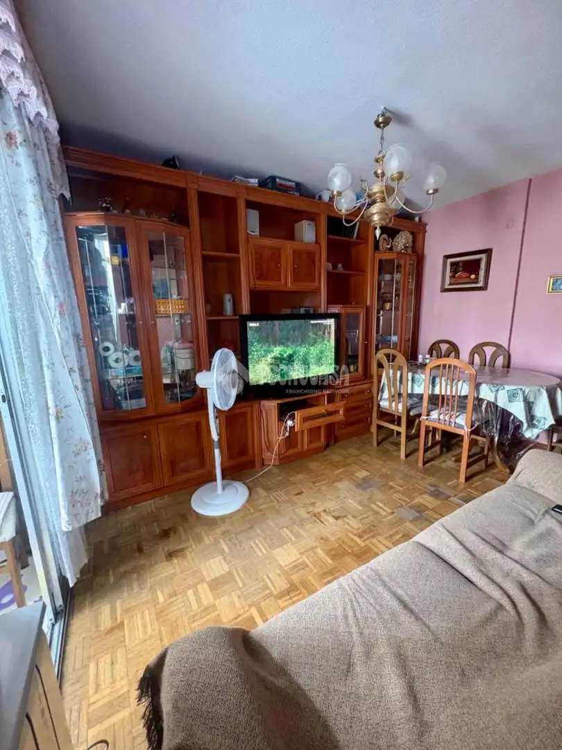 Sala d'estar de Pis en venda en Madrid amb Calefacció, Terrassa i Balcó