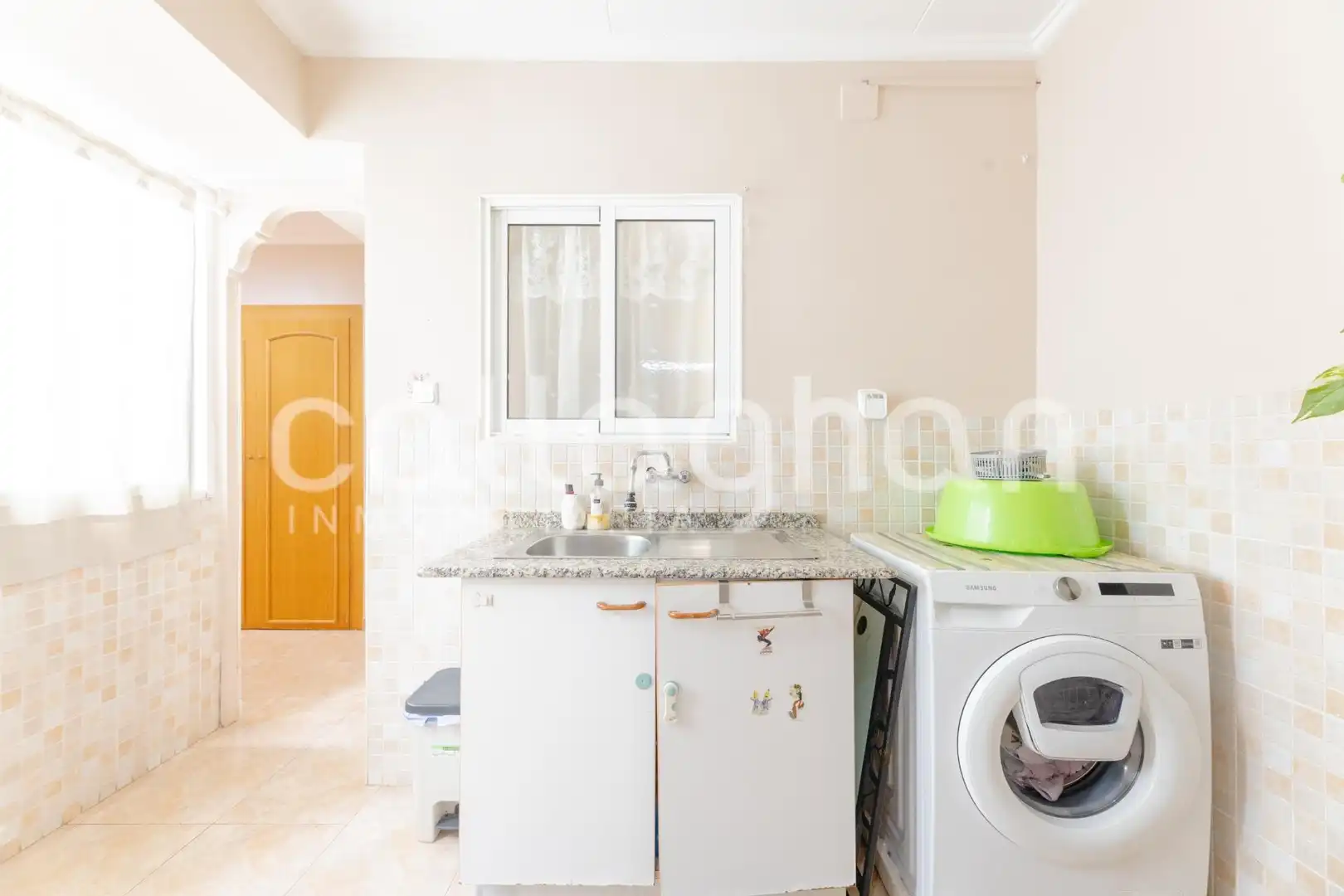 Kitchen of Flat for sale in Silla  with Air Conditioner, Terrace and Furnished