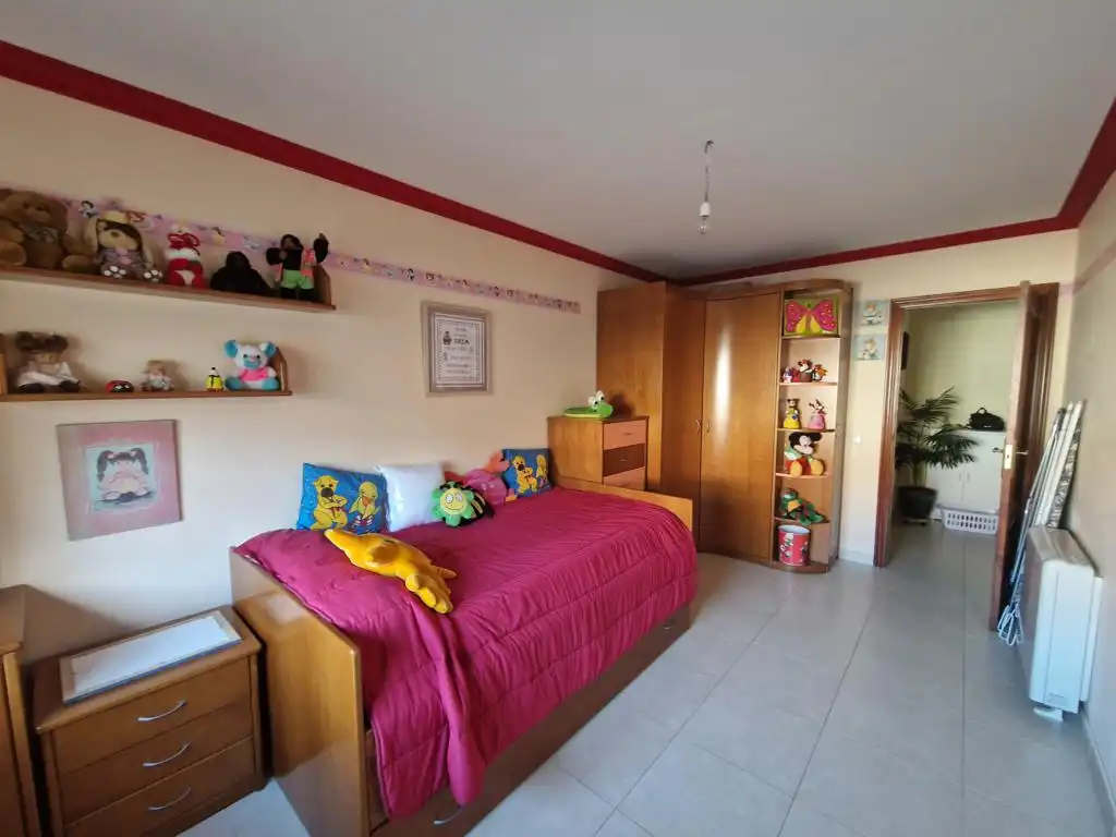 Habitación de Apartamento en venta en Boiro con Calefacción, Parquet y Trastero