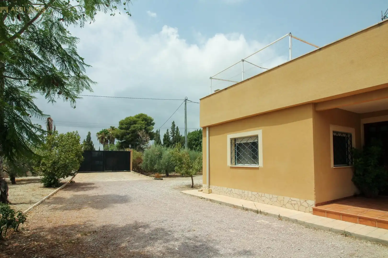 Casa amb piscina en venda a Crevillent, imagen 2