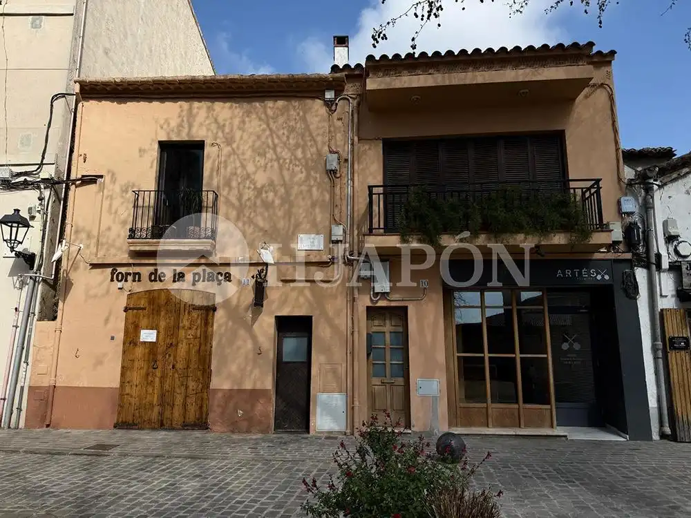 Vista exterior de Pis en venda en Alella amb Aire condicionat, Calefacció i Terrassa