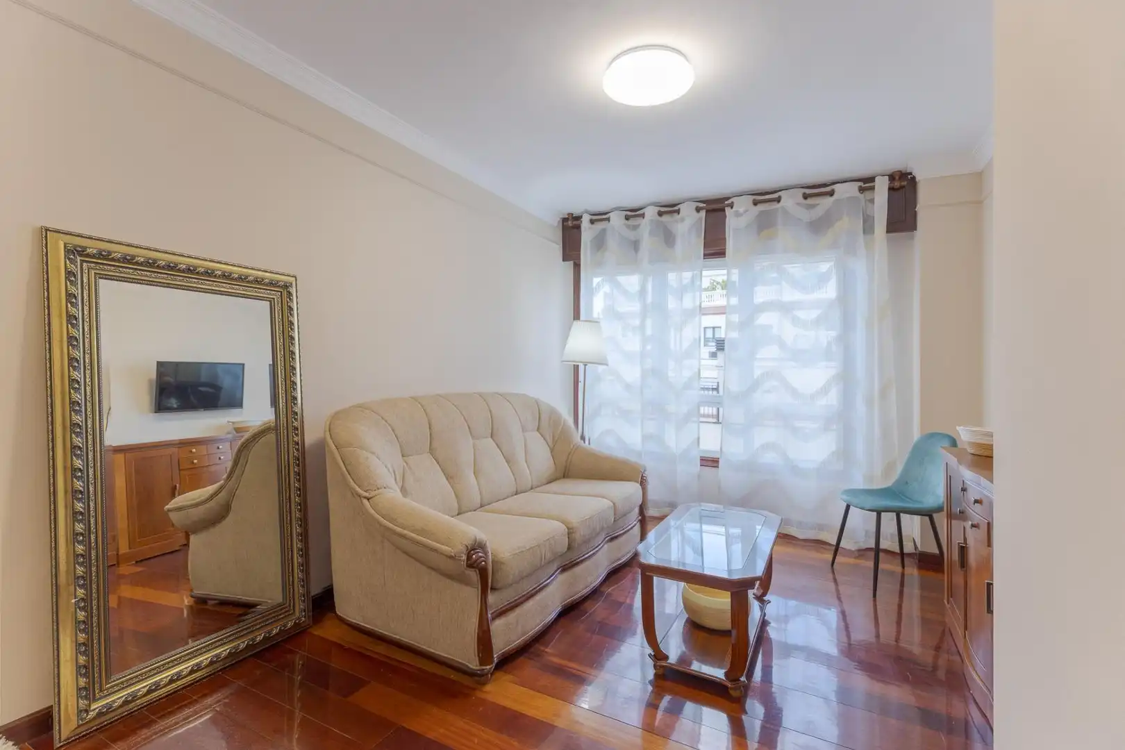 Flat for rent in Calle EDUARDO IGLESIAS, Centro - Areal