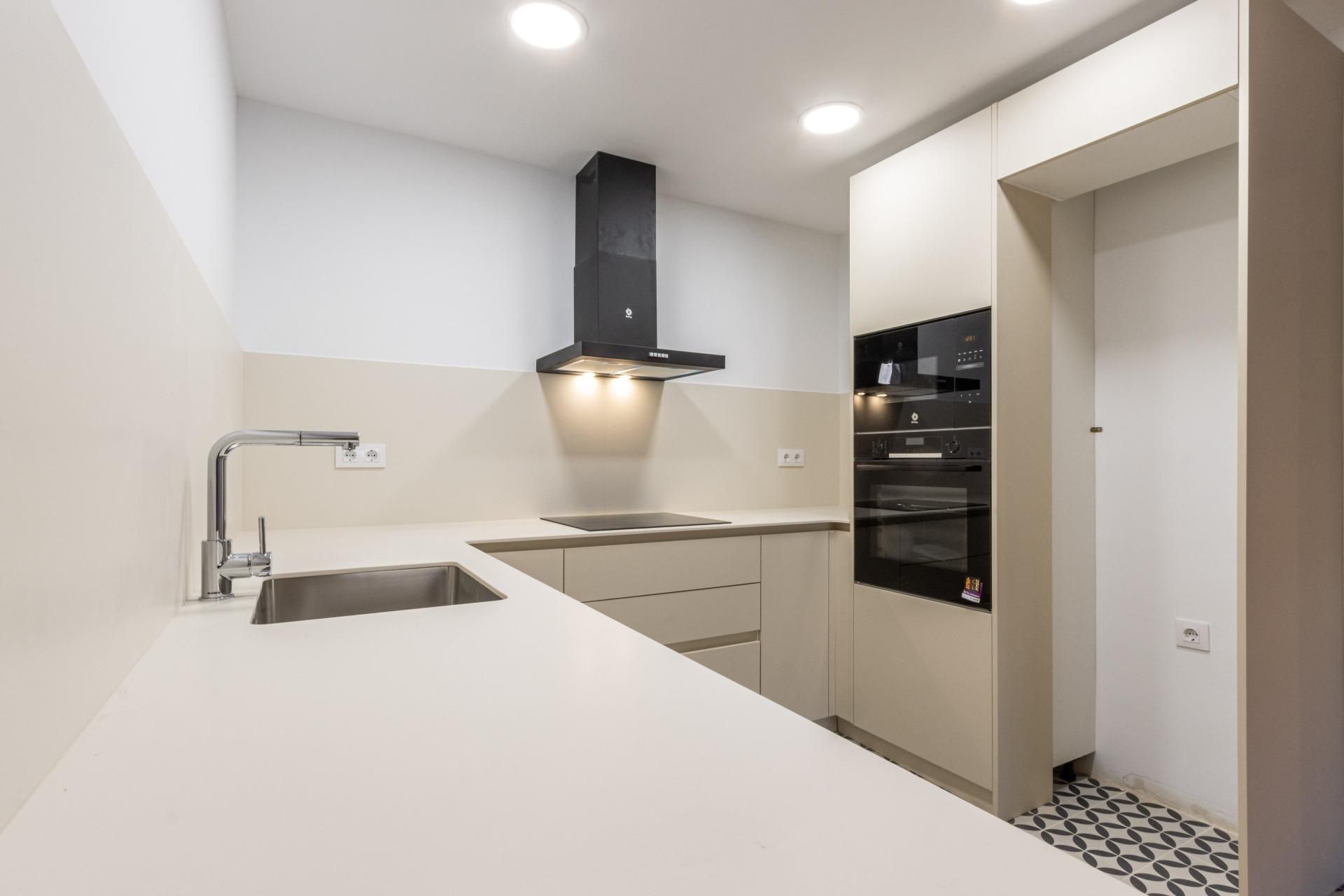 Küche von Erdgeschoss zum Verkauf in Sabadell mit Abstellraum, Alarm und Gemeinschaftspool