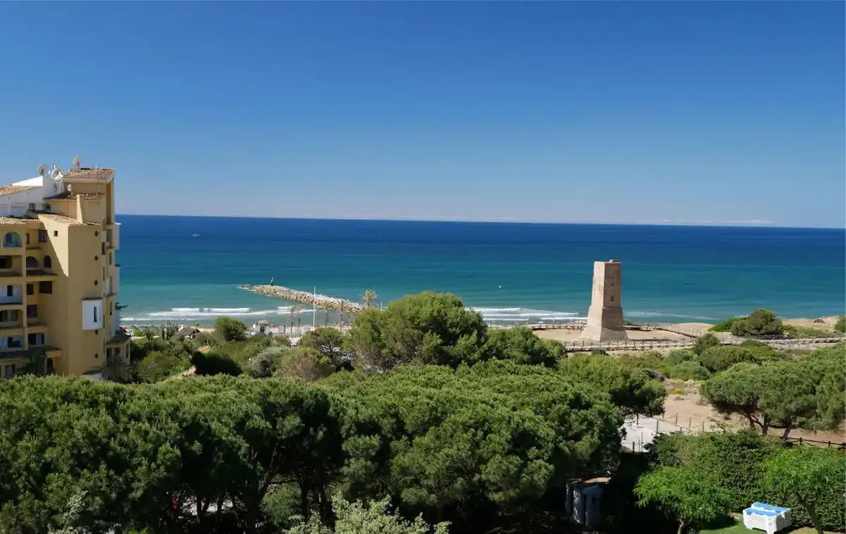 Außenansicht von Wohnungen zum Verkauf in Marbella mit Klimaanlage, Terrasse und Alarm