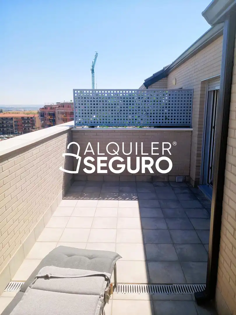 Terrace of Attic for rent in Arroyo de la Encomienda  with Heating, Terrace and Storage room