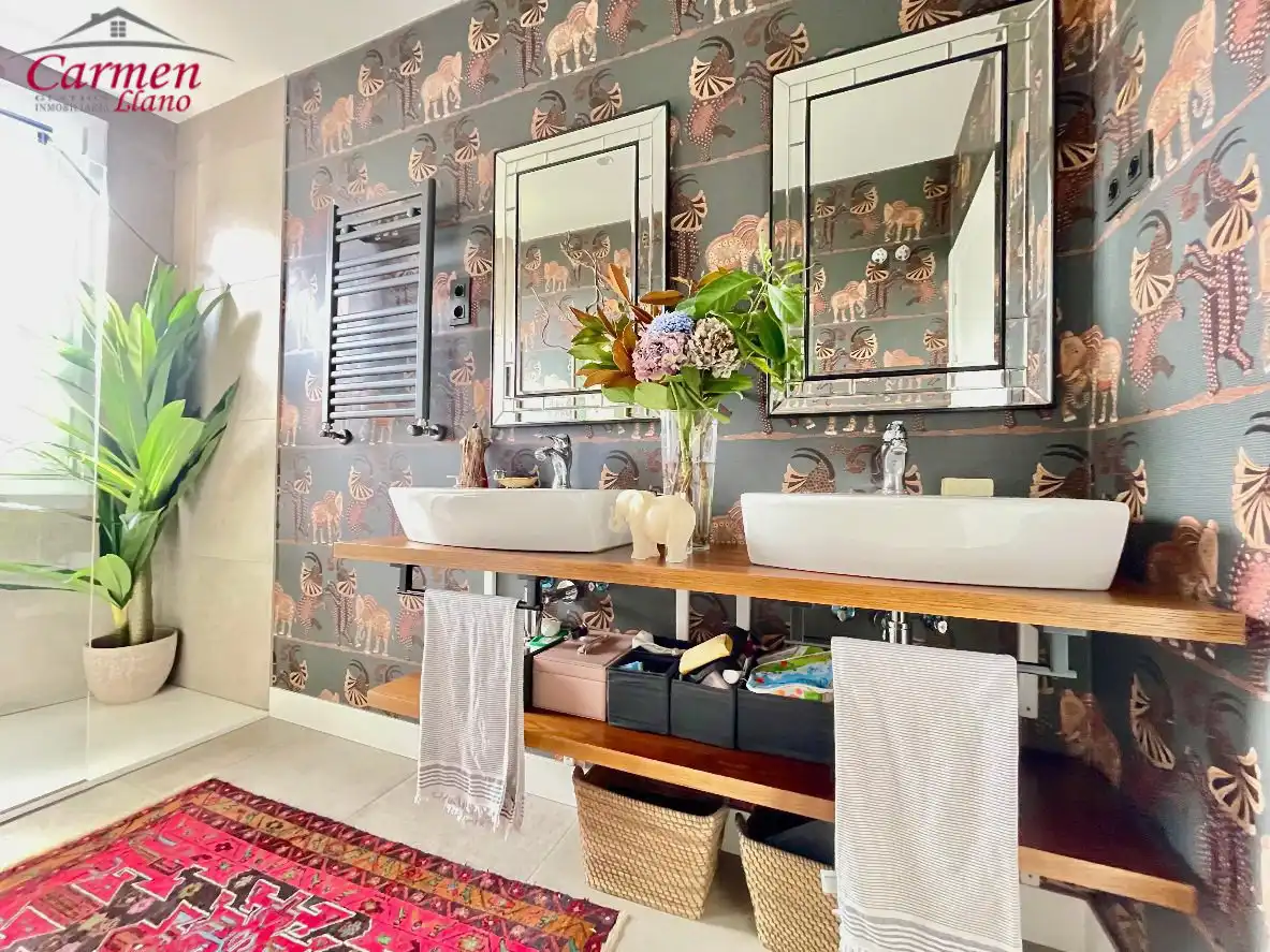 Bathroom of Flat for sale in Getxo   with Heating and Terrace