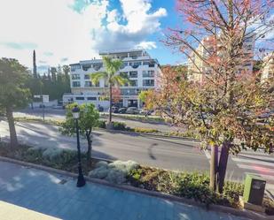 Exterior view of Apartment to rent in Marbella  with Terrace and Furnished