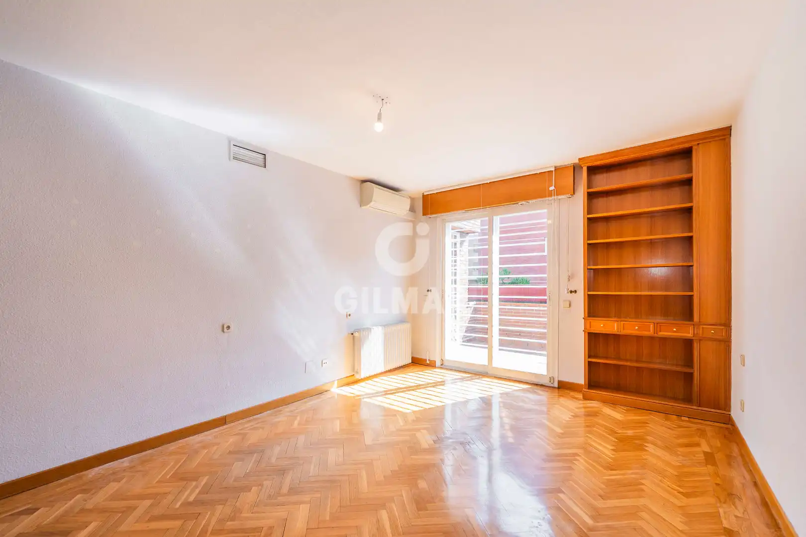 Bedroom of Detached homes for sale in Madrid  with Heating, Private garden and Swimming Pool