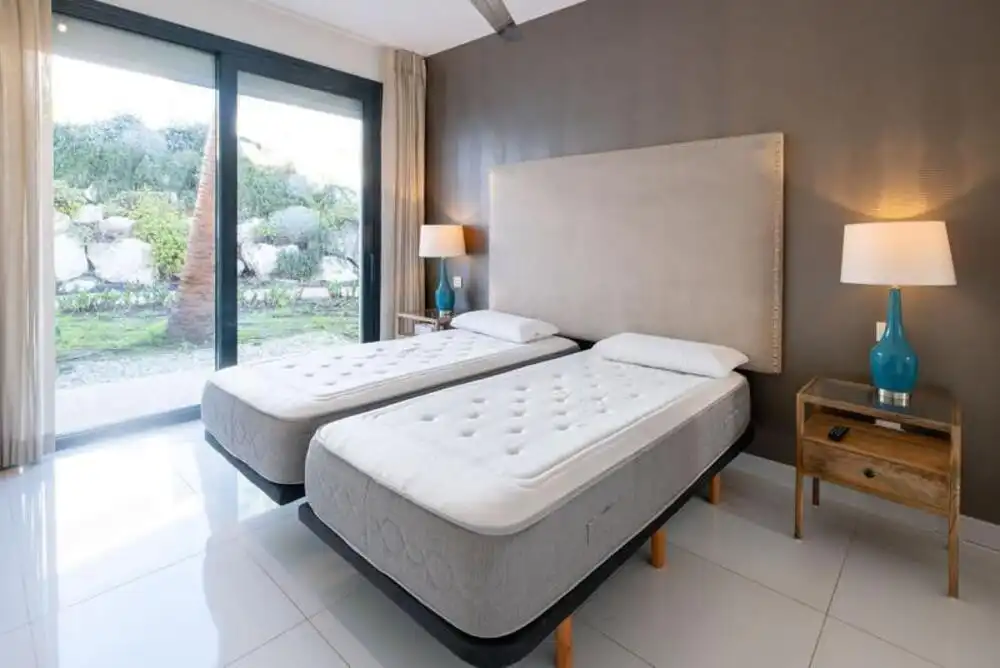 Habitación de Planta baja de alquiler en Benahavís con Aire acondicionado, Terraza y Piscina