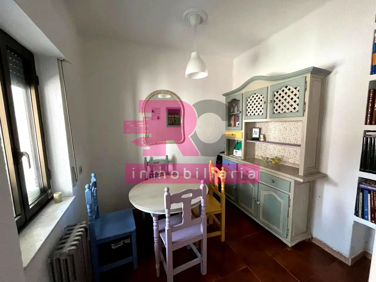 Flat for rent in Salesas