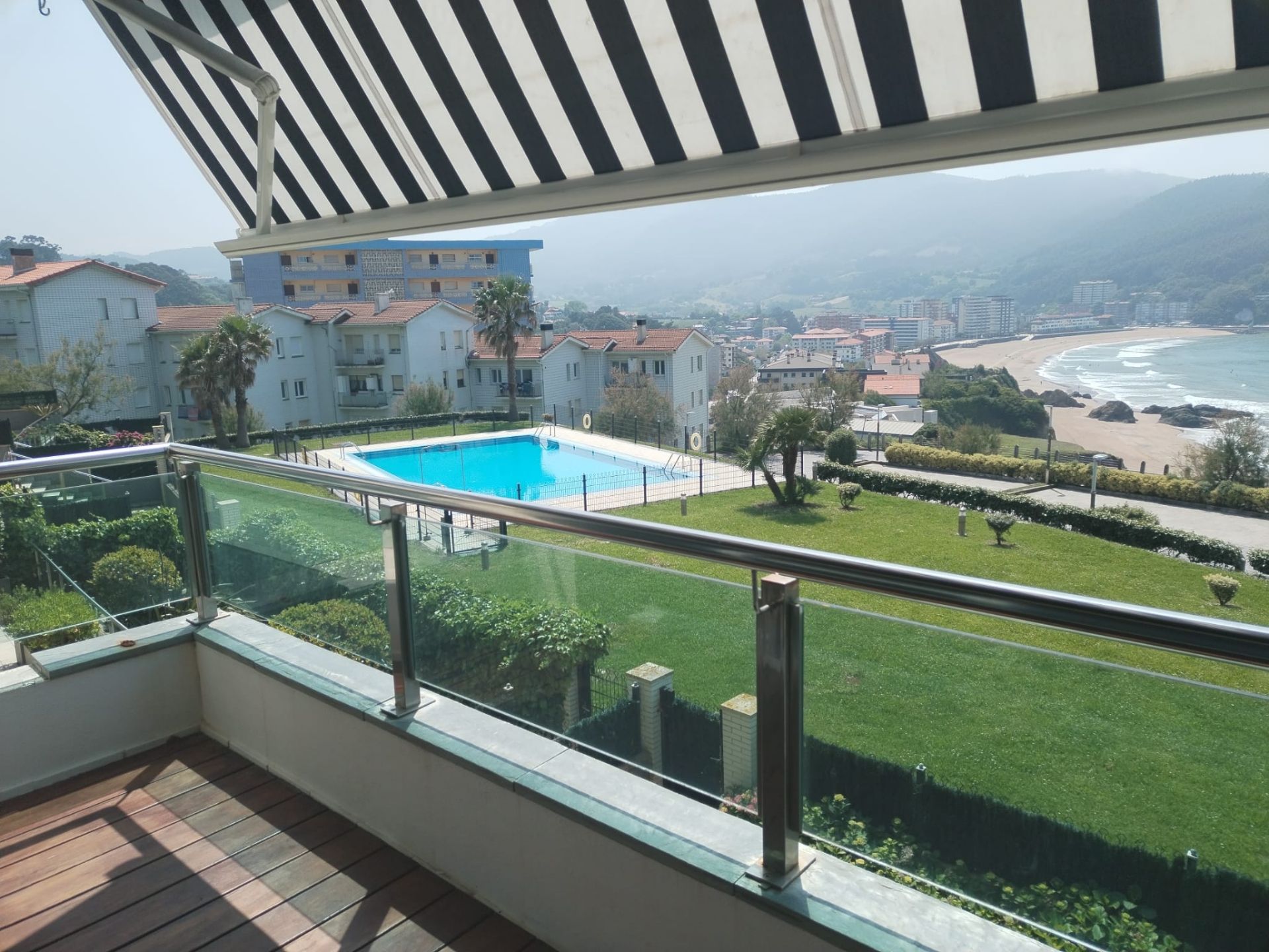 Piscina de Pis en venda en Bakio amb Calefacció, Terrassa i Moblat