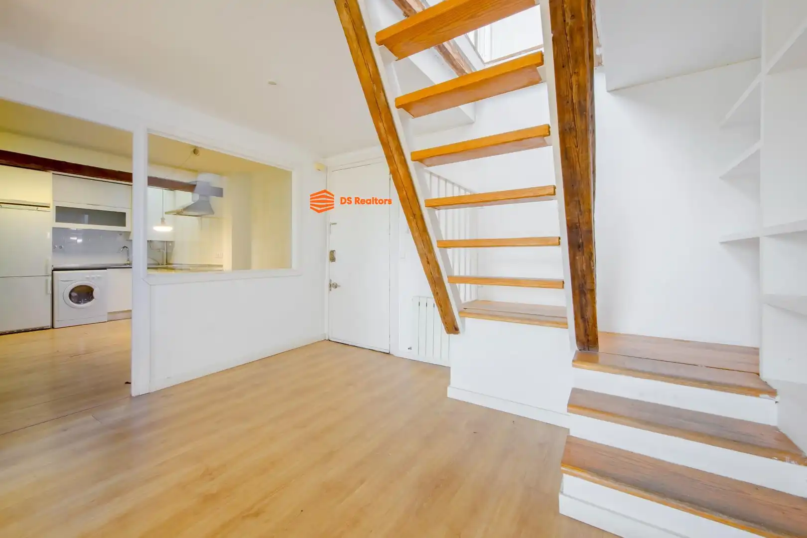 Dachboden zur Miete in Madrid mit Heizung, Terrasse und Möbliert