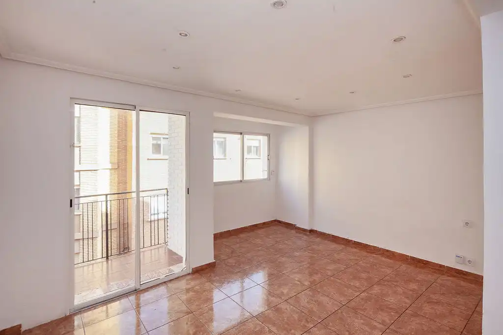 Flat for sale in Torrent