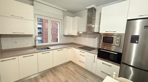 Foto 3 de Piso en venta en Uribarri C Zeharkalea, Barrio de Uribarri, Bizkaia