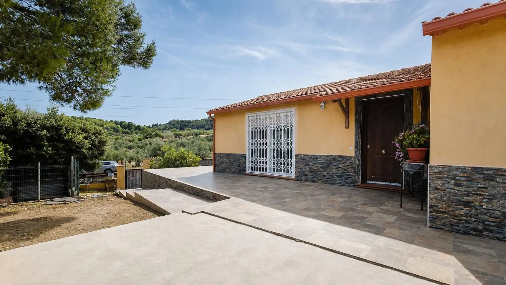 Vista exterior de Casa o xalet en venda en Riudecanyes amb Calefacció i Terrassa