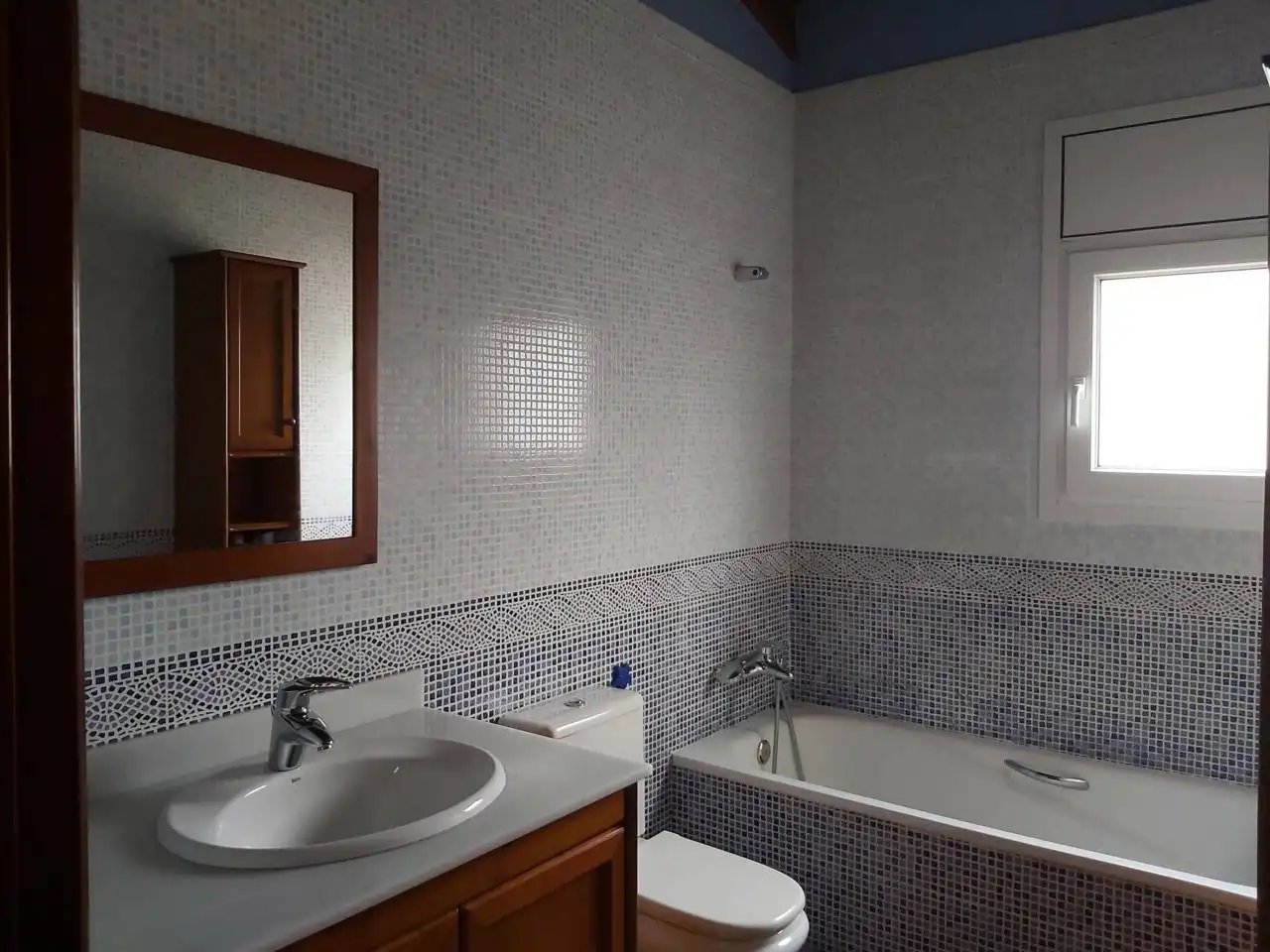 Bathroom of Houses for rent in Sant Cugat del Vallès  with Air Conditioner, Heating and Private garden