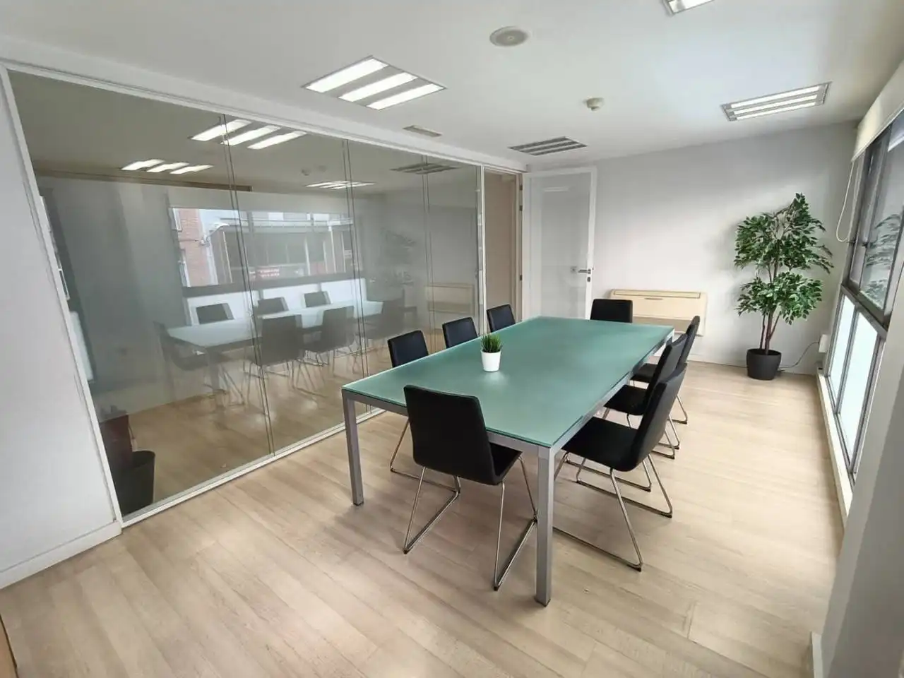Office for rent in Girona  with Air Conditioner and Heating