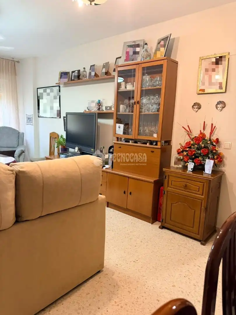 Flat with terrace for sale in Sur, imagen 2