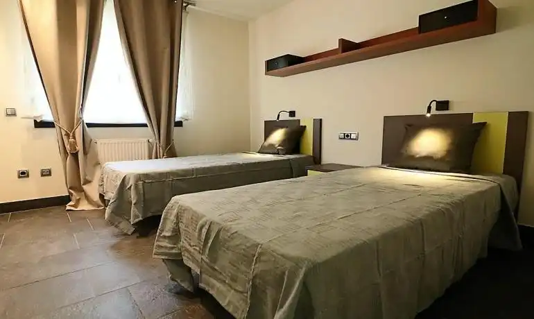 Dormitori de Casa o xalet en venda en Peralada amb Aire condicionat, Calefacció i Terrassa