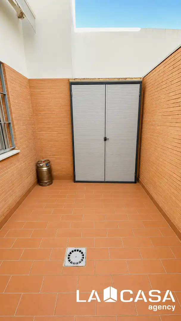 Wohnung zur Miete in Calle BOTICA, Arenal - La Pólvora
