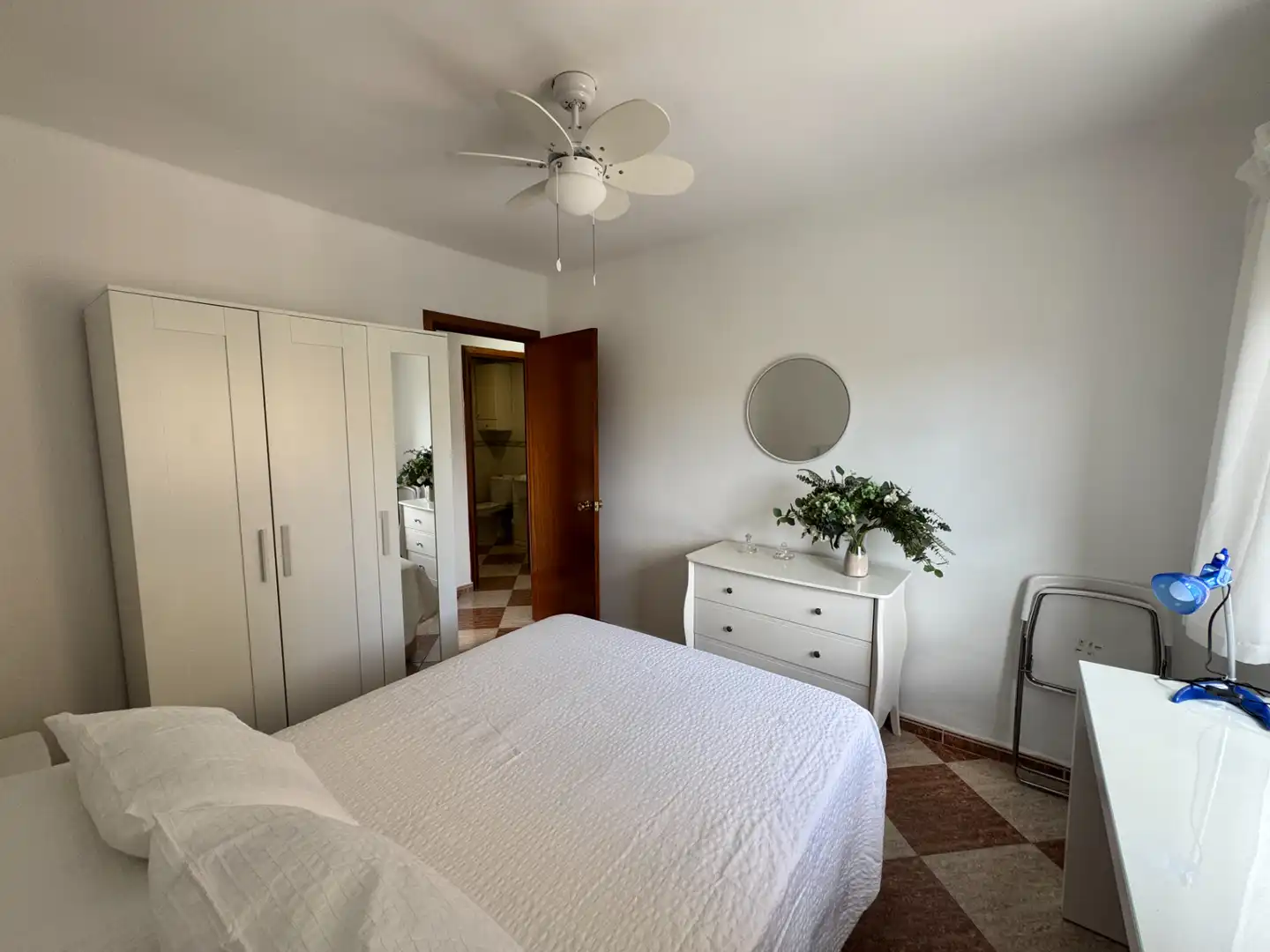 Room in Calle Obispo Fernández de Córdova, Olletas - Sierra Blanquilla