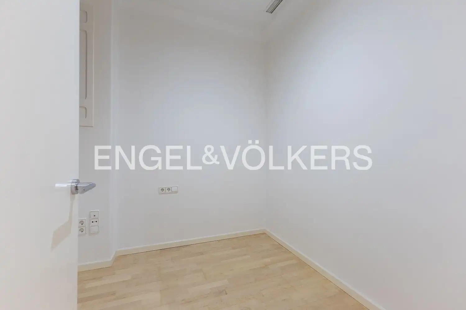 Balcony of Flat for rent in Valencia  with Air Conditioner, Heating and Parquet flooring