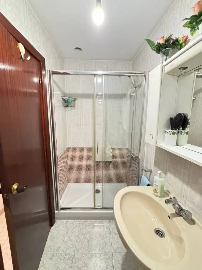 Baño de Casa adosada en venta en Cartes con Jardín privado y Amueblado