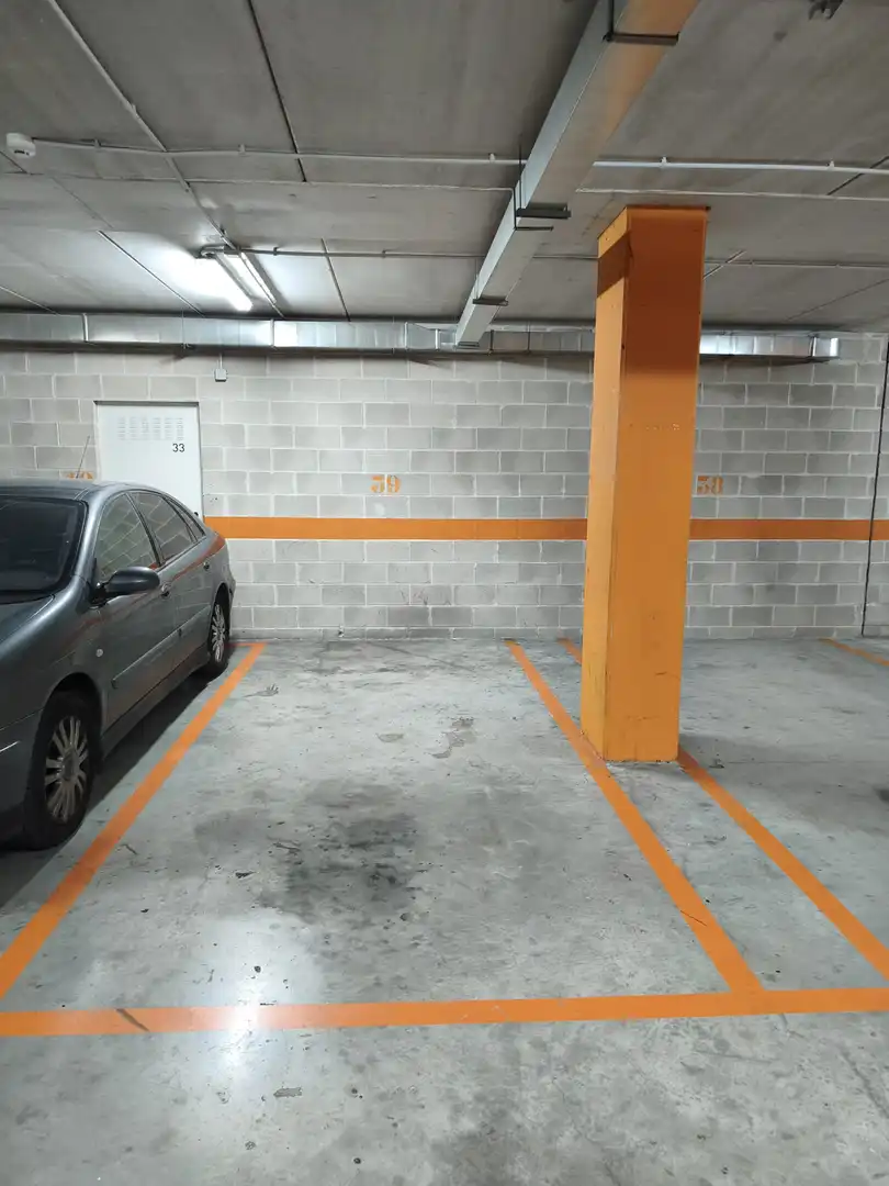 Aparcament de Garatge en venda en  Pamplona / Iruña