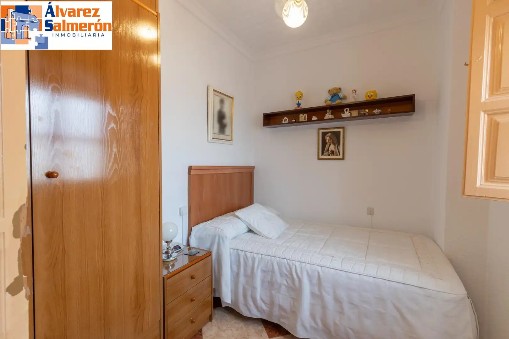 Habitación de Ático en venta en Granada