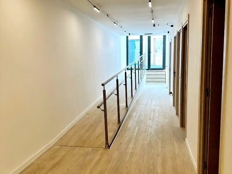 Office space with lift to rent in Josep Canpreciòs 12, imagen 4