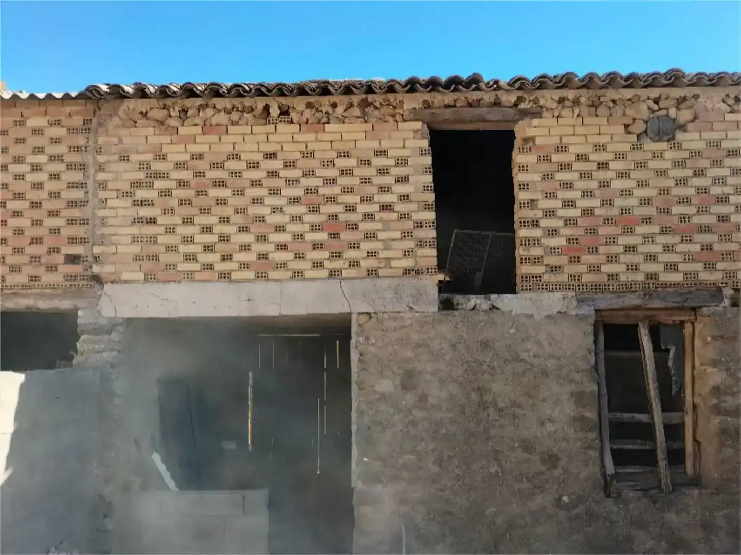 Vista exterior de Casa adosada en venda en Albendea