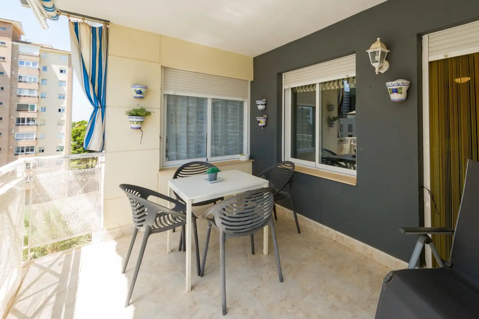 Terrasse von Wohnungen zum Verkauf in Benicasim / Benicàssim mit Privatgarten, Terrasse und Gemeinschaftspool