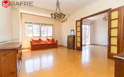 Living room of Flat for sale in  Madrid Capital  with Air Conditioner, Heating and Parquet flooring