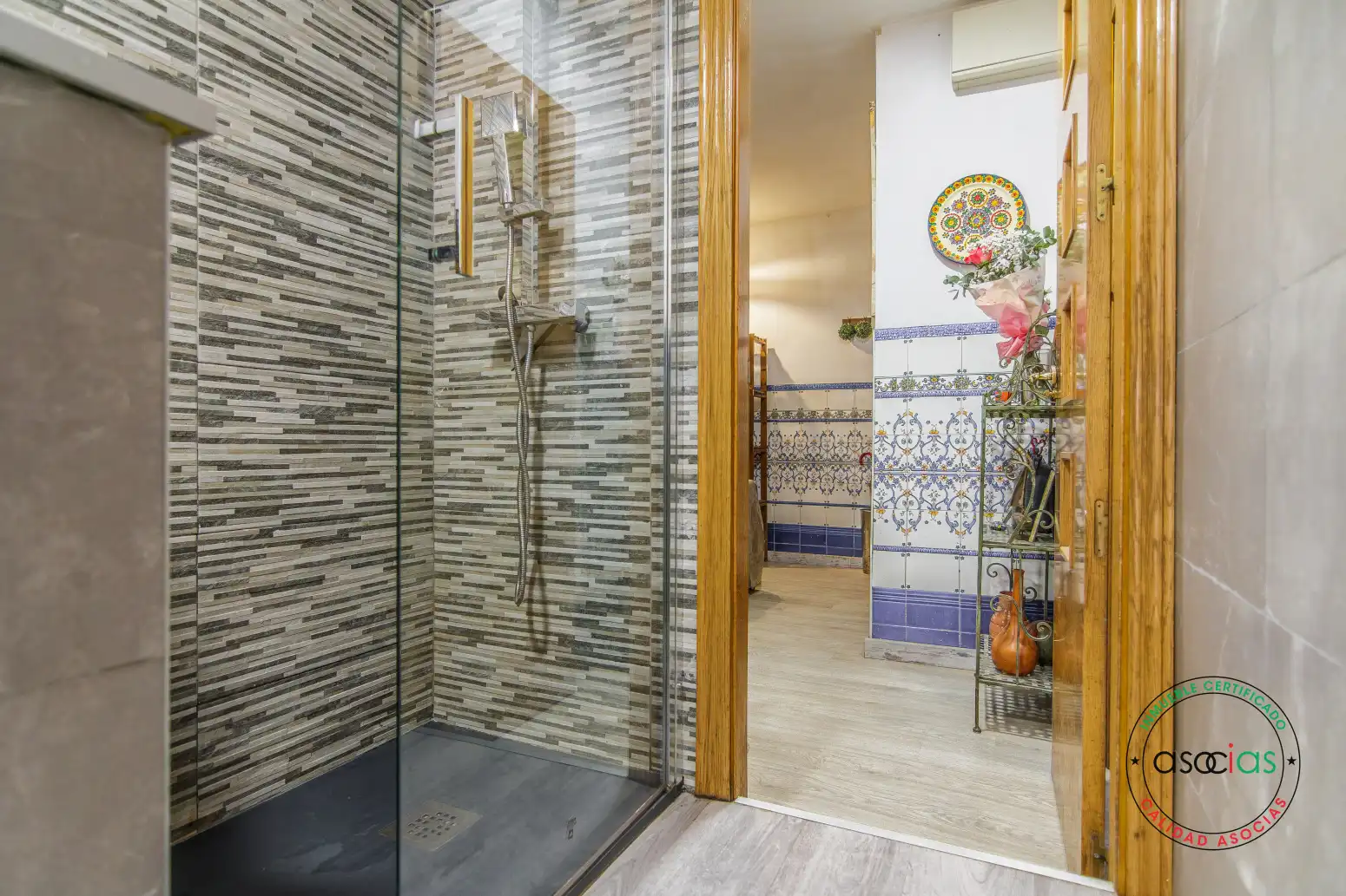 Baño de Piso en venta en Gijón  con Calefacción y Terraza