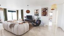 Sala d'estar de Apartament en venda en Orihuela amb Jardí privat, Terrassa i Balcó
