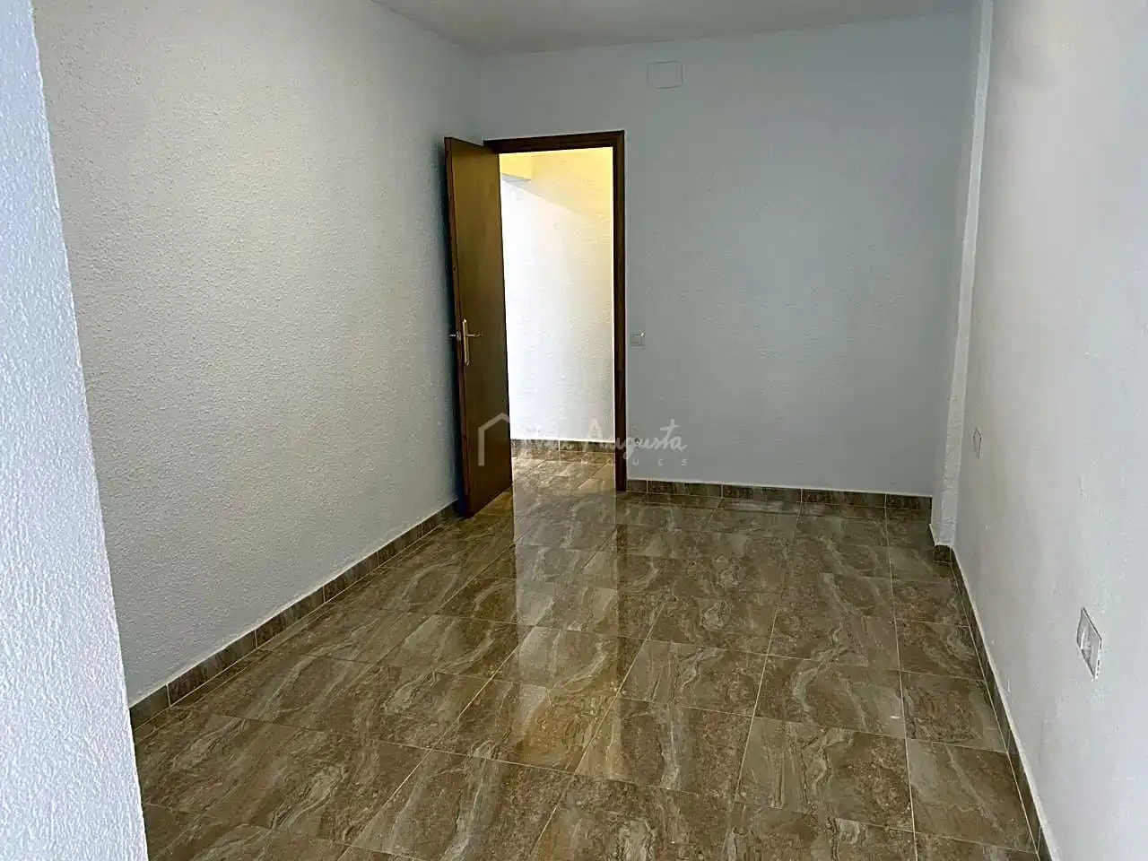 Planta baja en venta en Carrer l'Havana, Deltebre