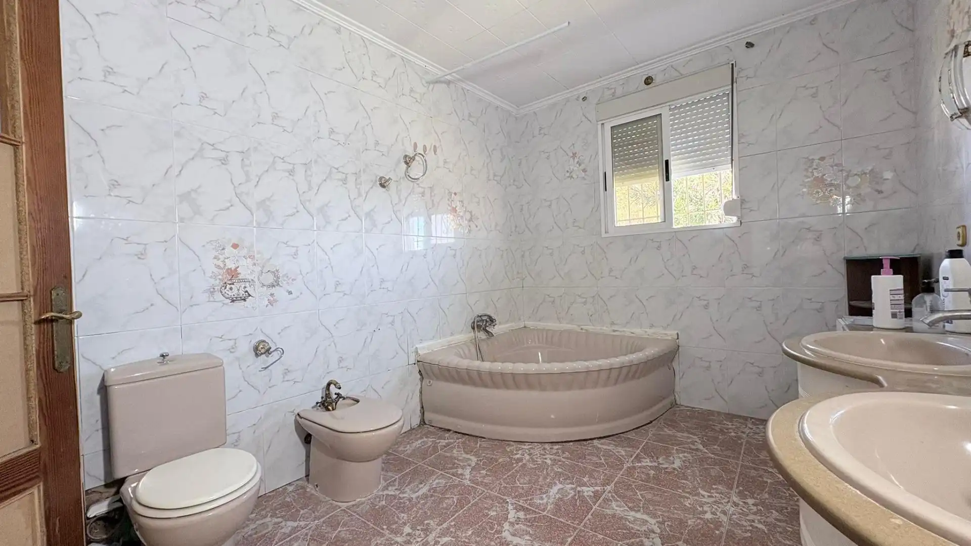 Baño de Finca rústica en venta en Cullera con Aire acondicionado, Jardín privado y Trastero