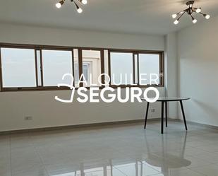 Flat to rent in Antonio Maura, Callejón del Castillo - El Calero - Las Huesas