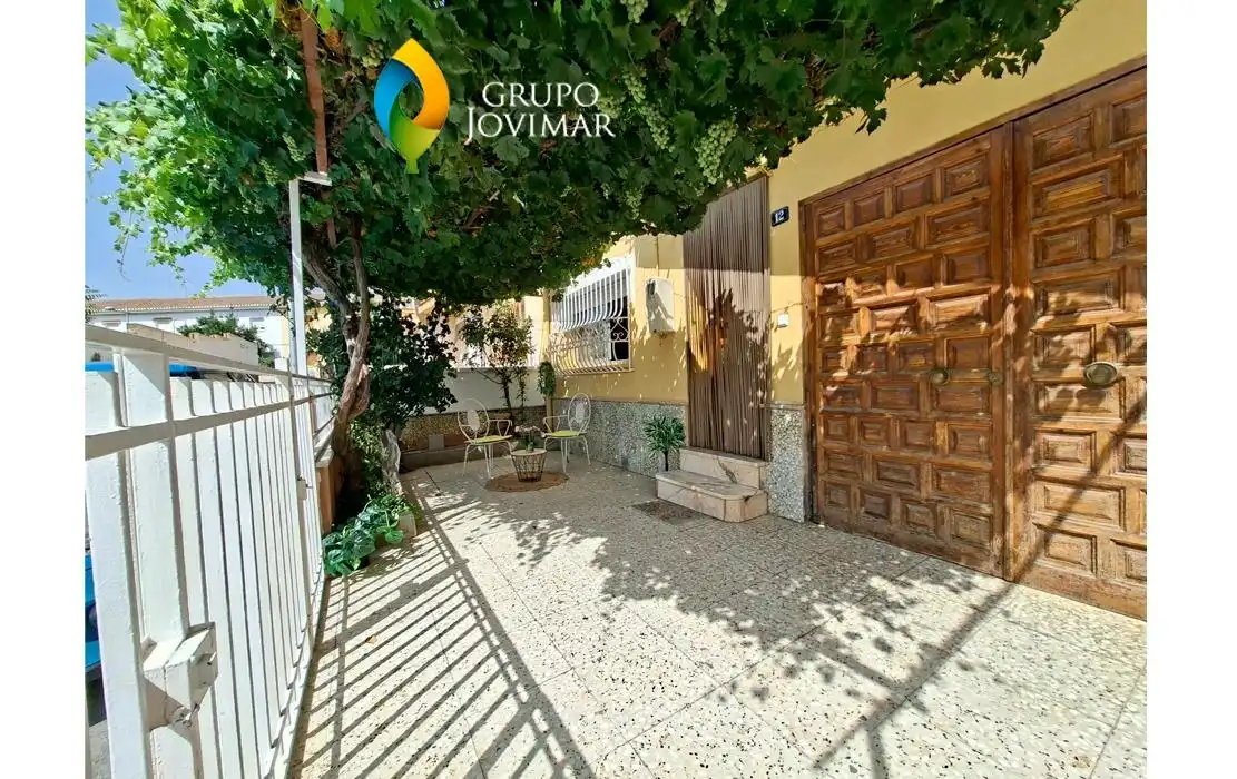 Vista exterior de Casa o chalet en venta en Guadix