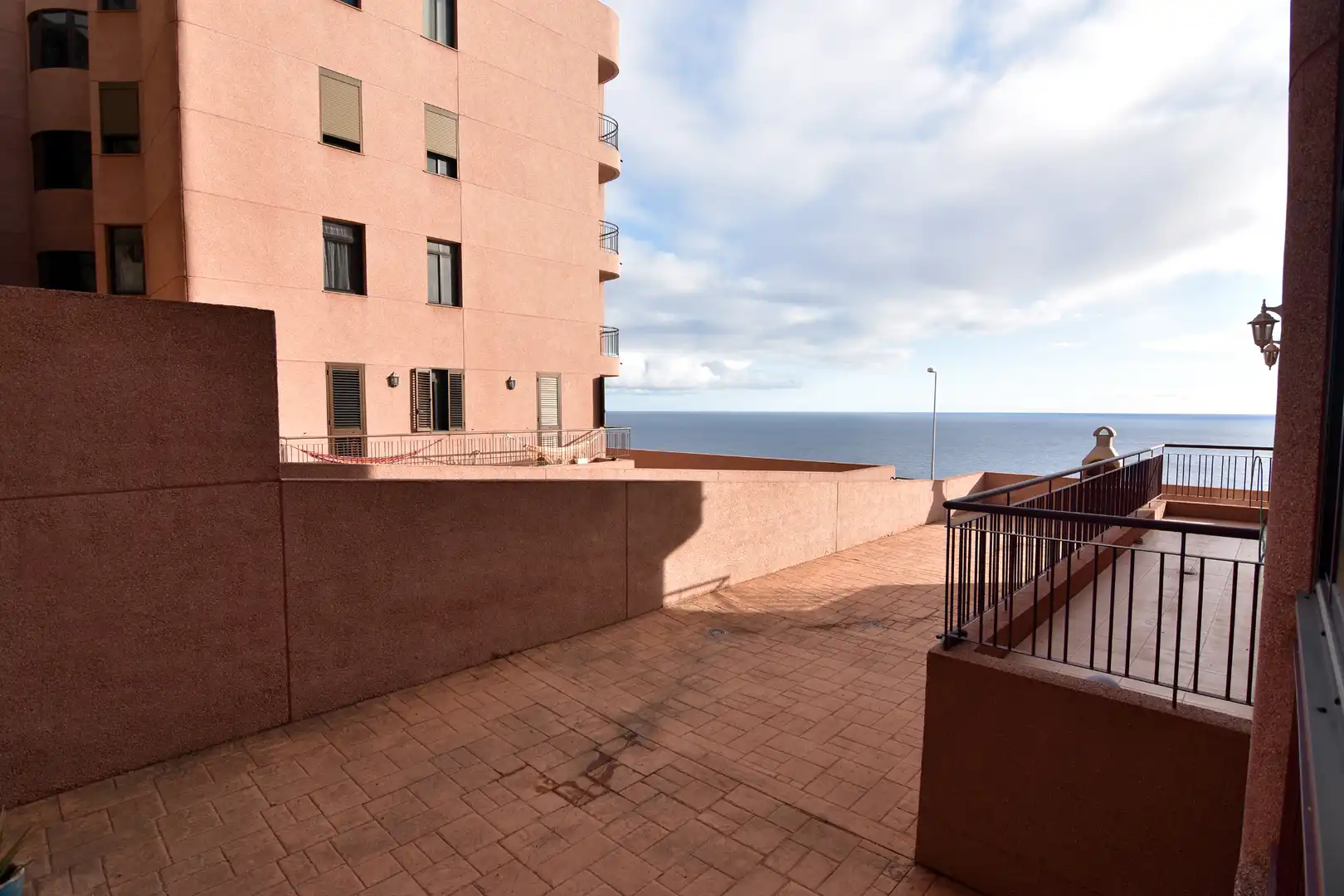 Terraza de Piso en venta en El Rosario con Terraza, Amueblado y Balcón