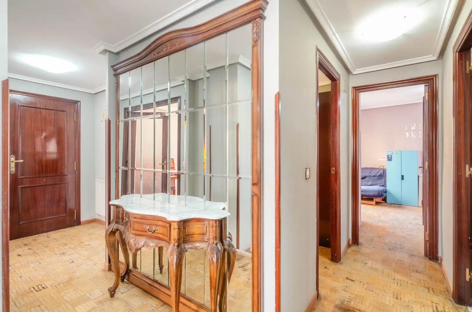 Apartament en venda en Oviedo  amb Calefacció, Terrassa i Balcó