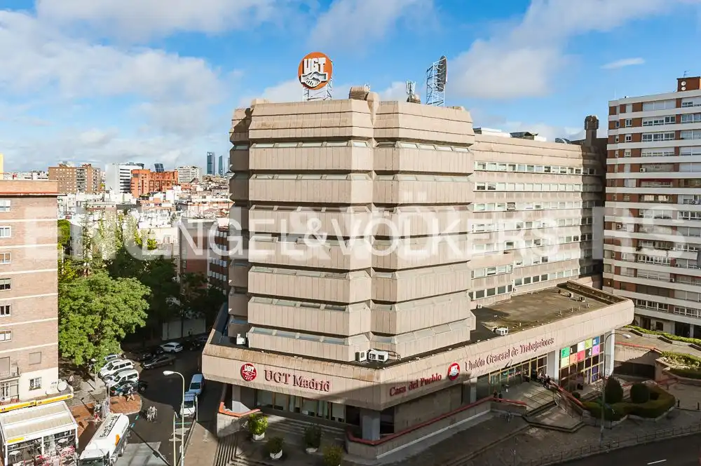 Vista exterior de Pis en venda en Madrid amb Aire condicionat, Calefacció i Parquet