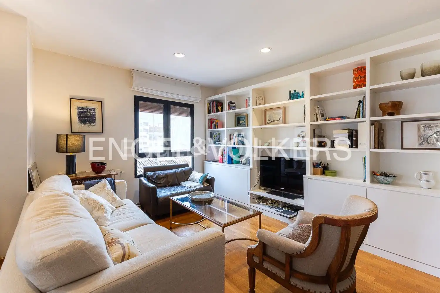 Exterior view of Flat for sale in Valencia  with Air Conditioner, Heating and Parquet flooring