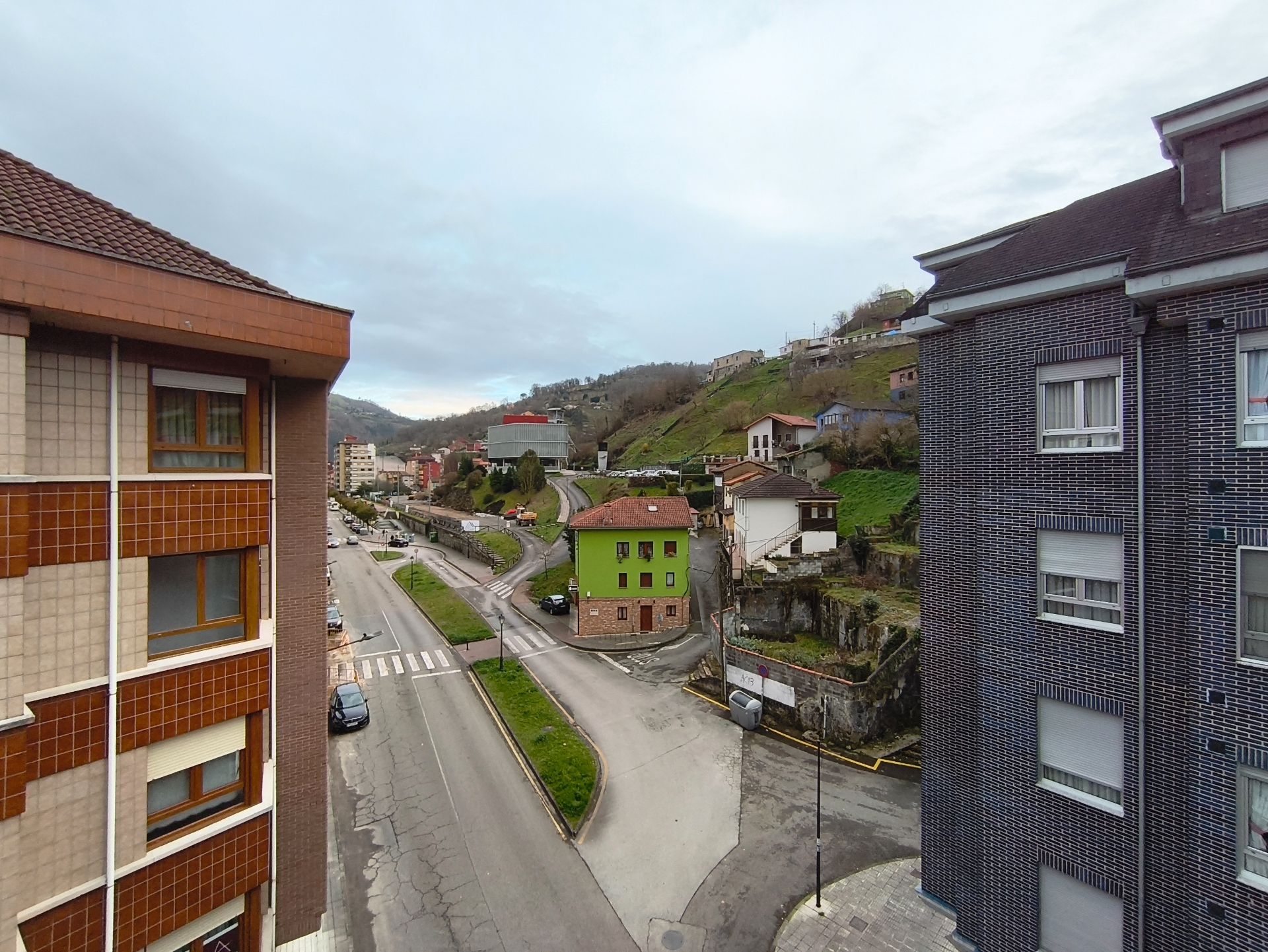 Vista exterior de Piso en venta en San Martín del Rey Aurelio con Parquet y Terraza