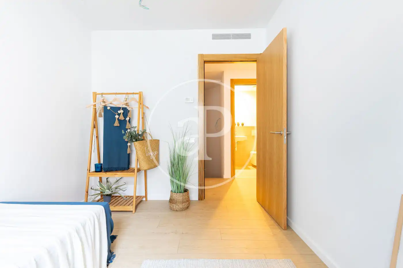 Wohnung zum Verkauf in Sant Cugat del Vallès mit Klimaanlage, Heizung und Privatgarten