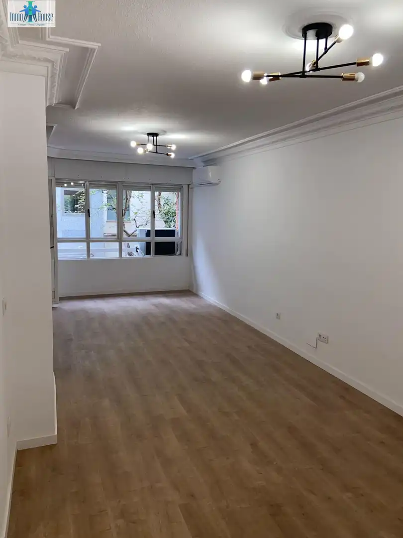 Sala d'estar de Pis de lloguer en Albacete amb Aire condicionat, Calefacció i Terrassa