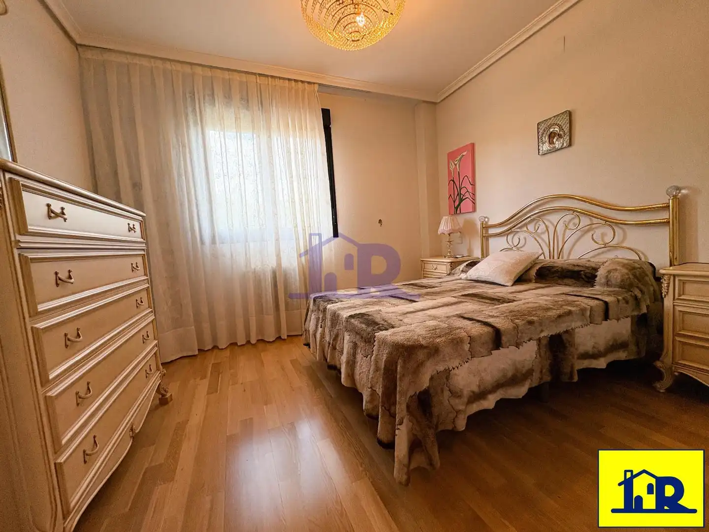 Habitación de Piso en venta en Cuenca con Calefacción, Trastero y Piscina