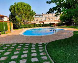 Swimming pool of House or chalet to rent in Alpicat  with Air Conditioner, Terrace and Balcony