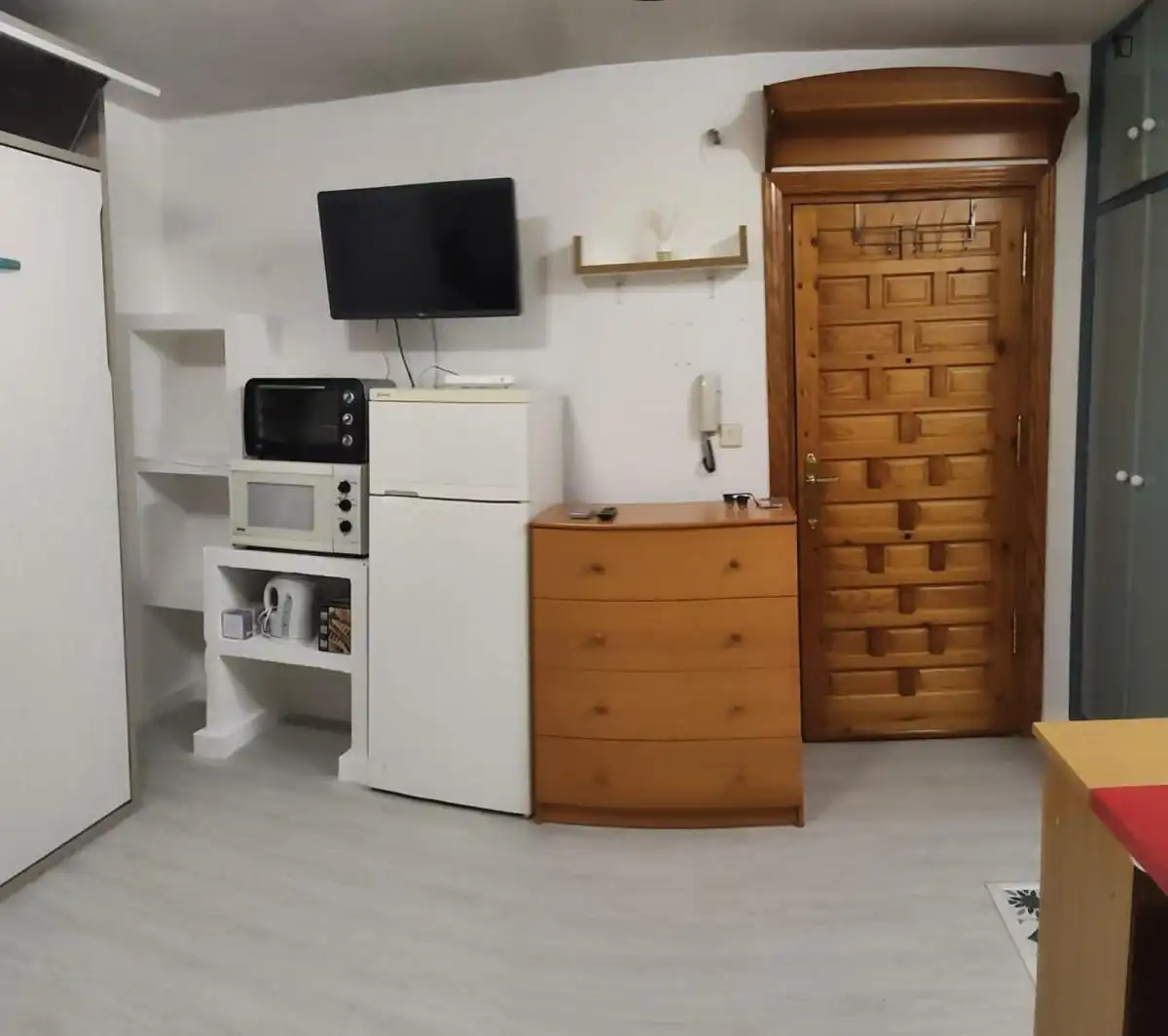 Habitación de Estudio de alquiler en Granada con Aire acondicionado, Calefacción y Amueblado